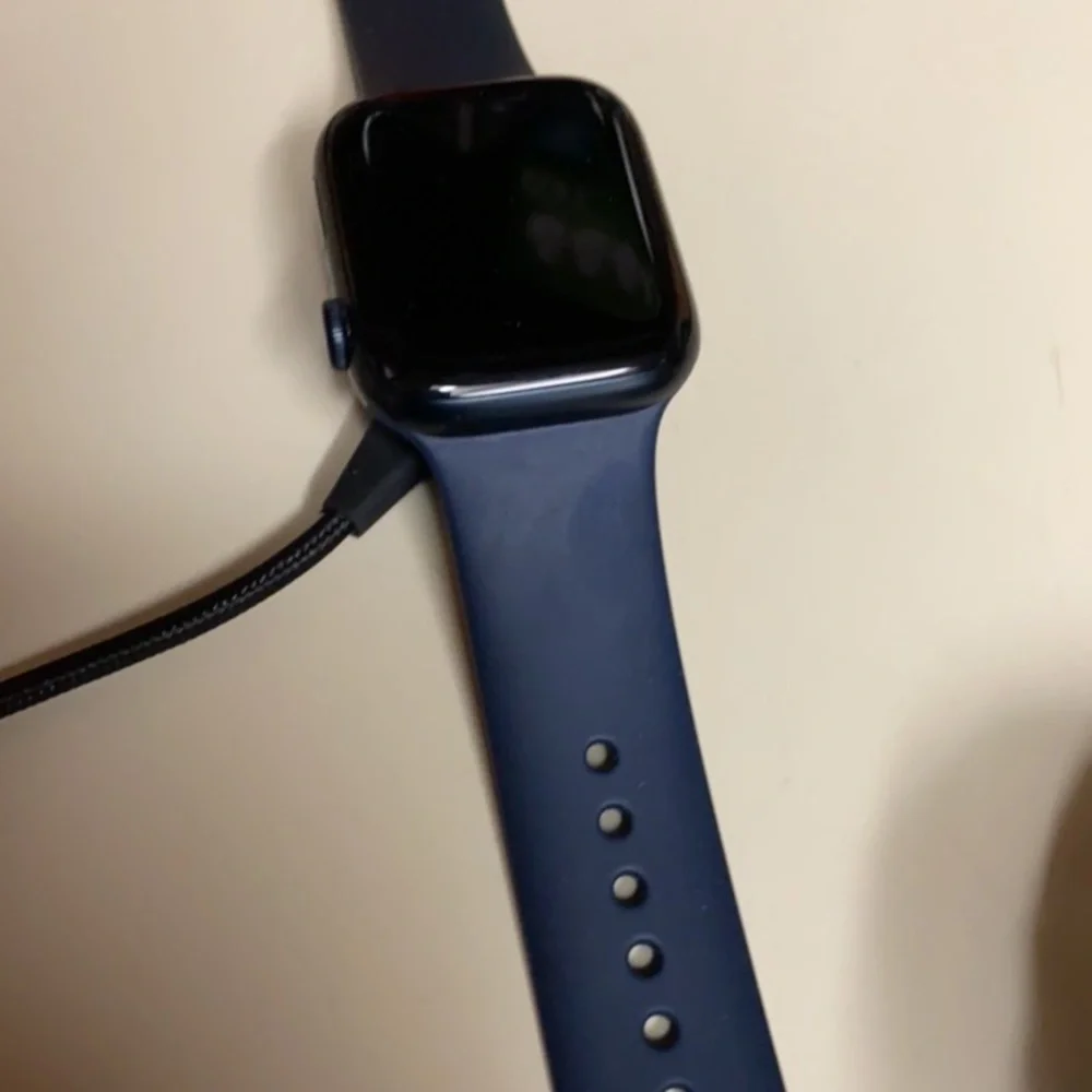 Watch7 - Picture 1 of 1